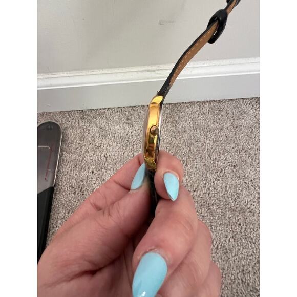 Guess Vintage 1989 Moon Phase Quartz Watch Original Box & Papers Leather Strap - Picture 15 of 15